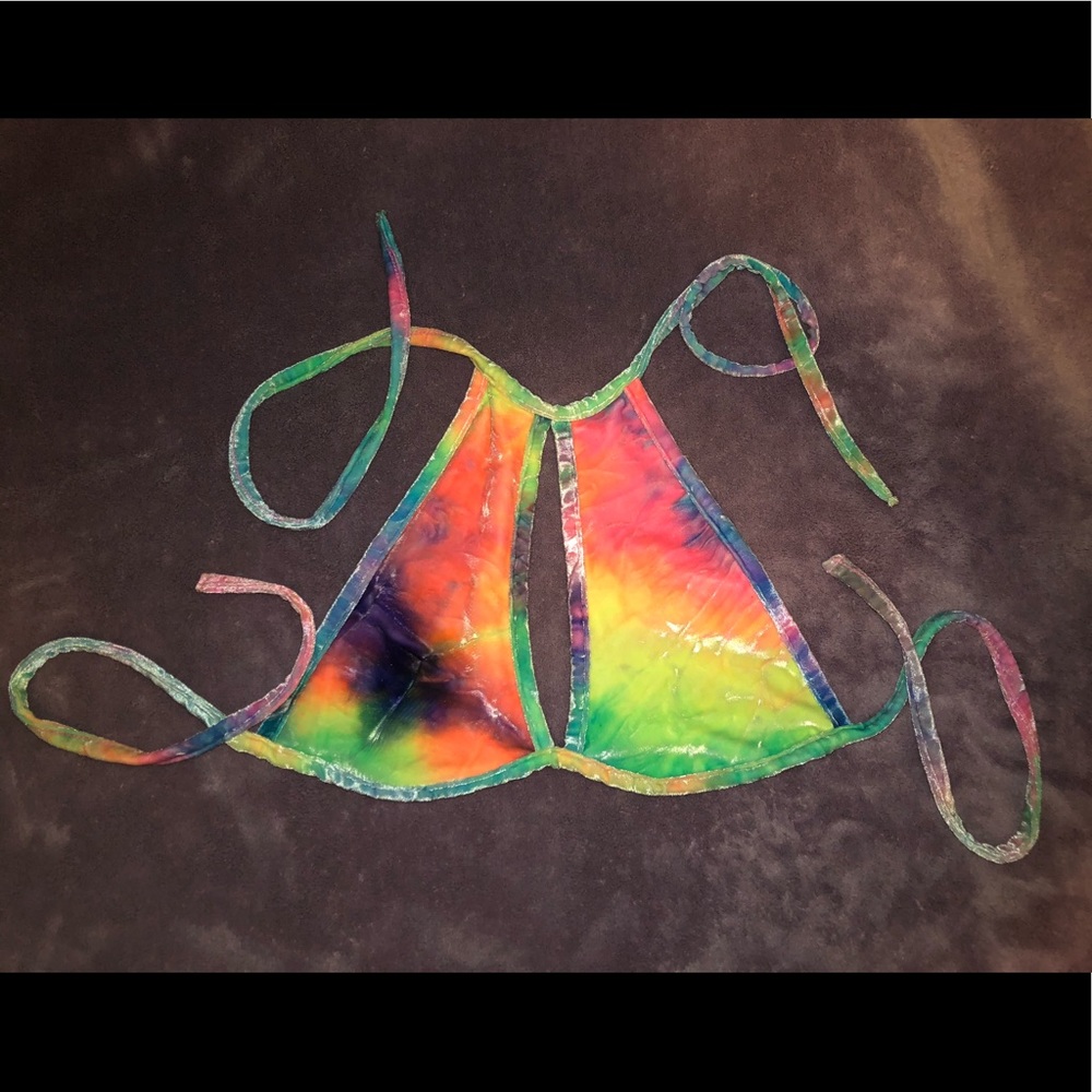 Little Black Diamond Keyhole halter top